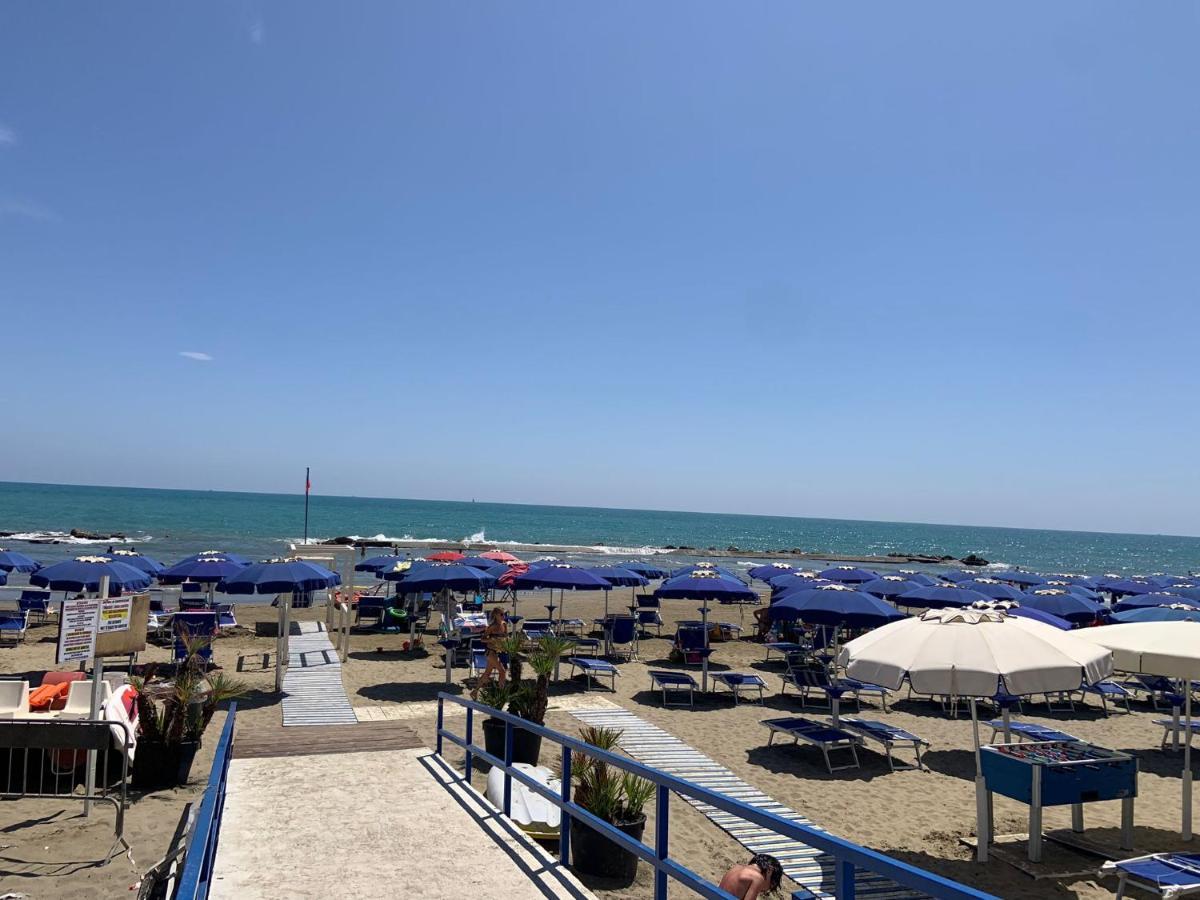 La Casina Sul Porto Appartement Anzio Buitenkant foto